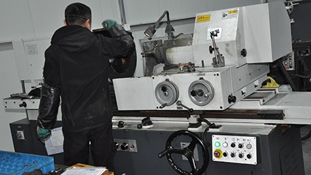 磨床精度對(duì)硬質(zhì)合金工件的加工精度有何影響 磨床精度對(duì)硬質(zhì)合金工件的加工精度有何影響