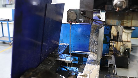 硬質合金電火花加工有什么特點 硬質合金電火花加工有什么特點